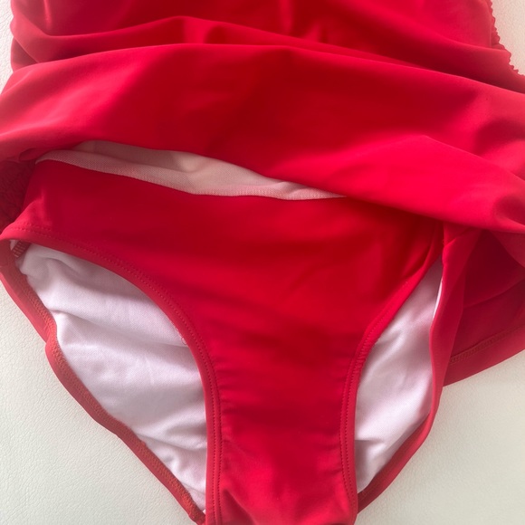 Sexy one Piece Woman’s Swimwear Bathing Suit - MAKE OFFER - Picture 3 of 9